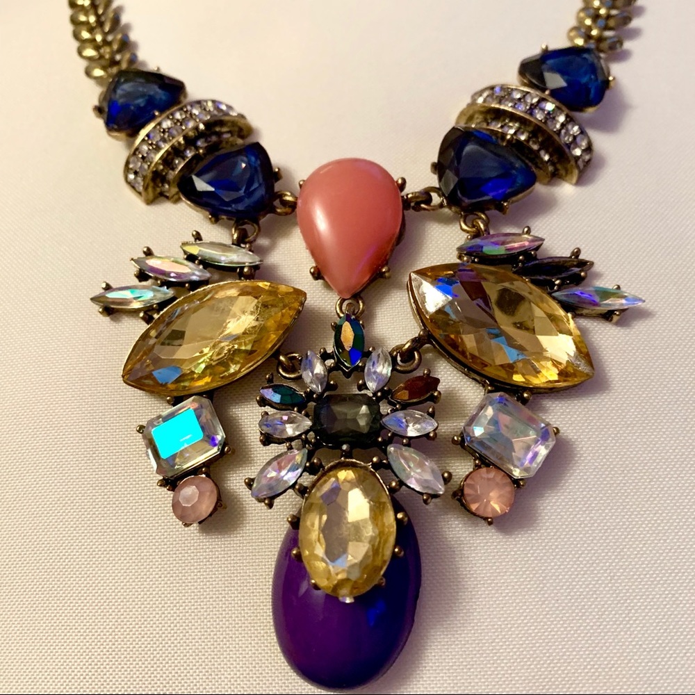 Statement necklace 💜 - Picture 4 of 4